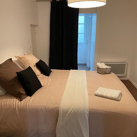 T1 Bis 35 M2 Lit Queen Size Tout Equipe Pau Exterior foto